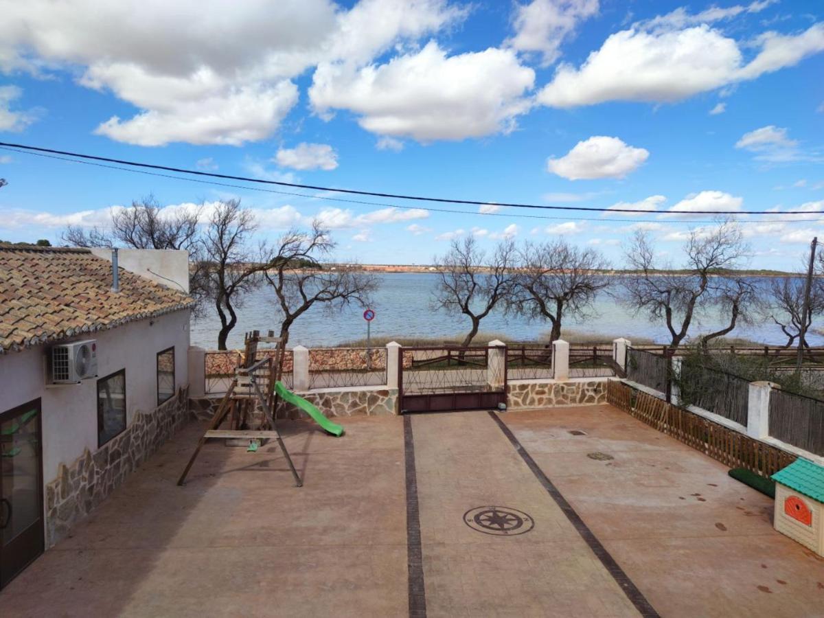 Albergue Los Patos Villafranca de los Caballeros Bagian luar foto